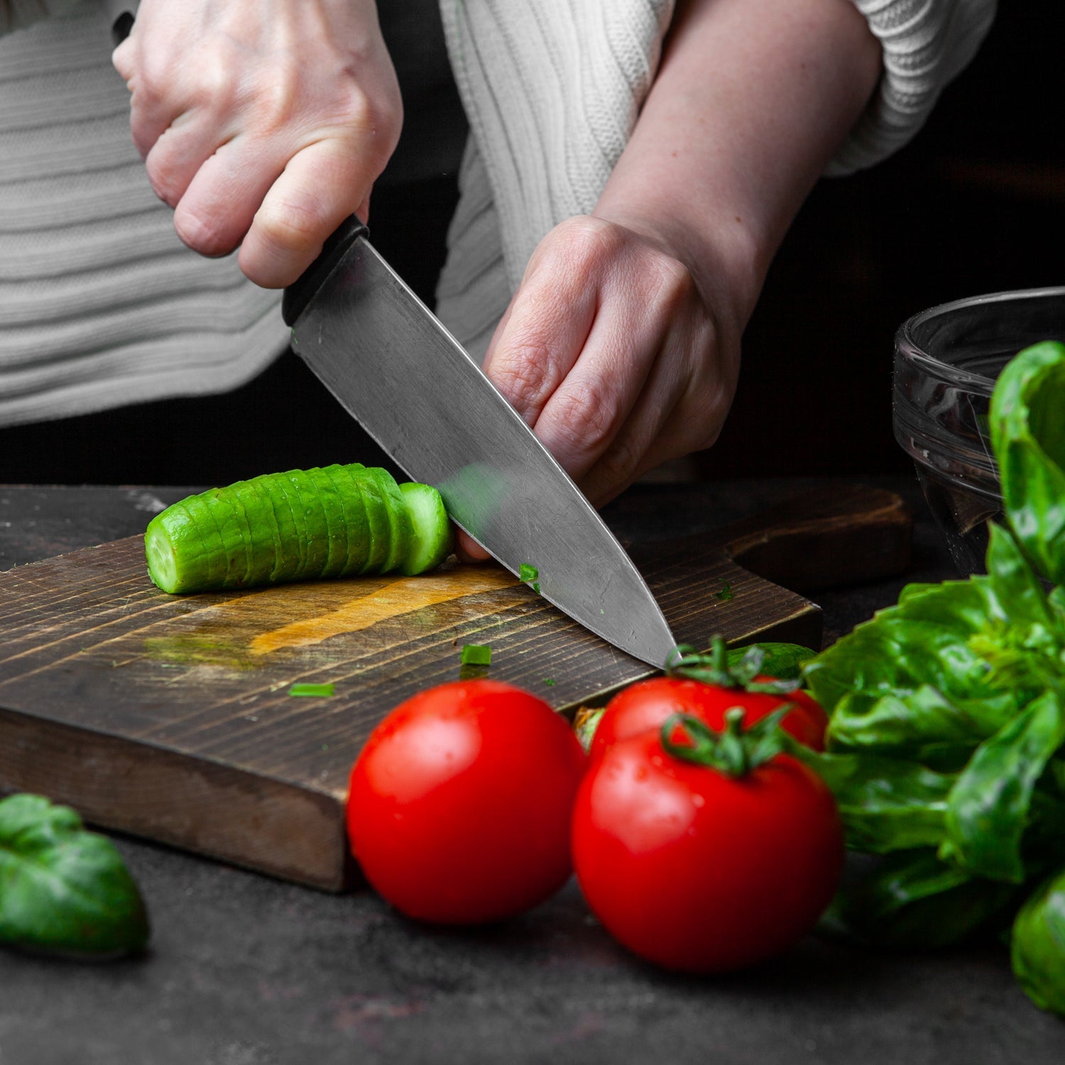 Sharp and durable 5-piece knife set for kitchen use. Sharp and durable 5-piece knife set for kitchen use.